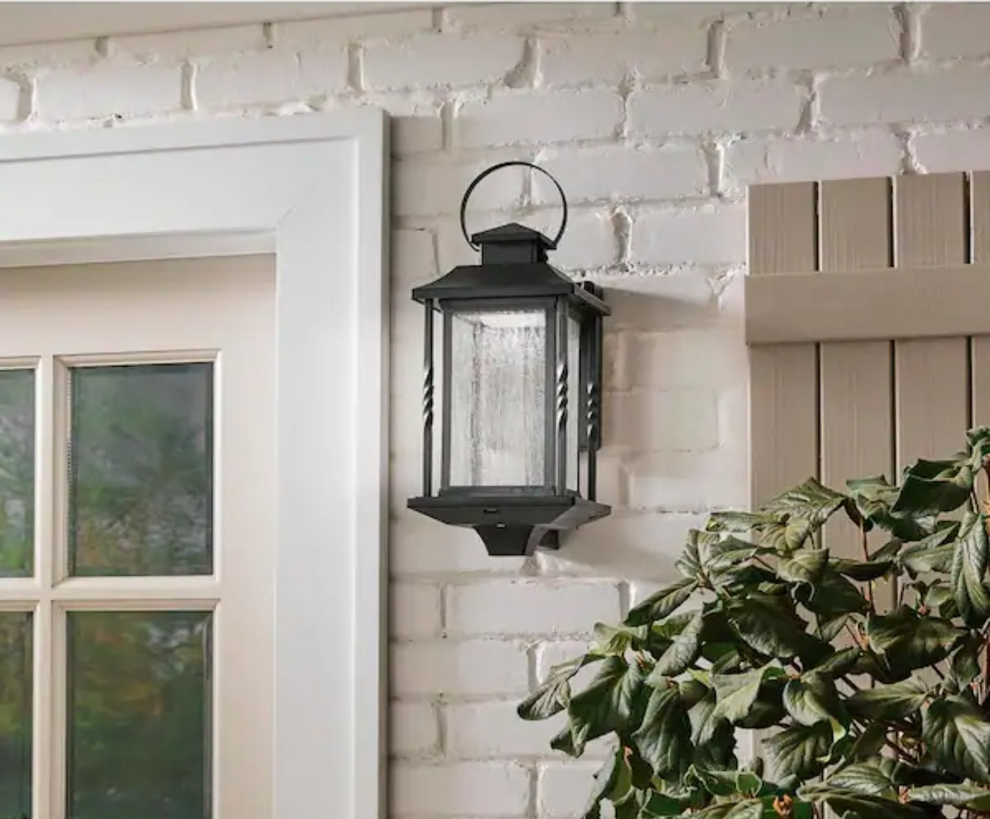 Home Decorators Collection Model#: HDI-4632-BK Sku#: 1003410465
16.5 in. Portable Black Farmhouse Outdoor Integrated LED 1-Light Wall Sconce