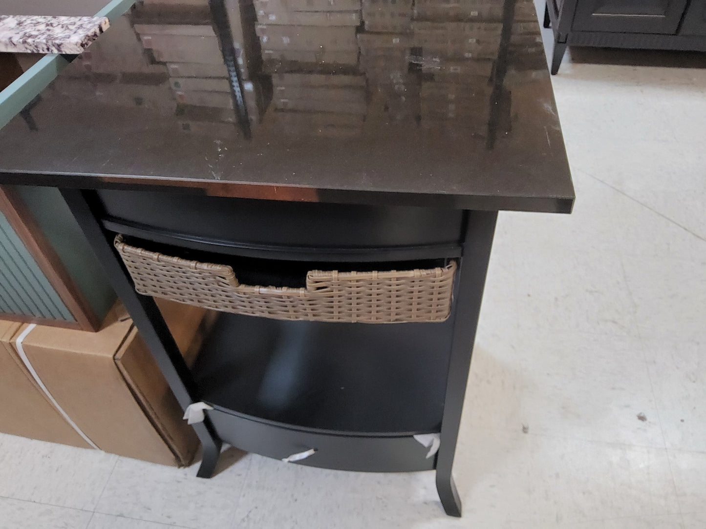 25" Utility Vanity 87126367 without top