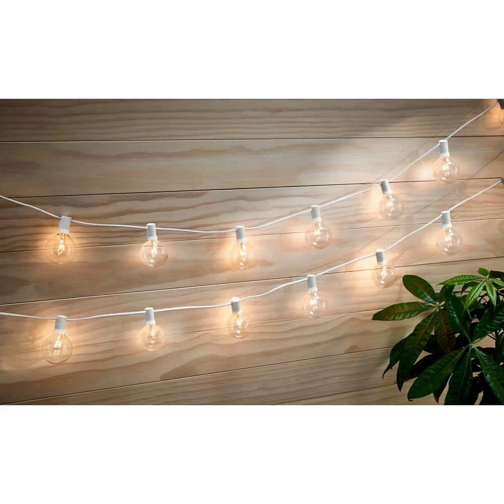 Hampton Bay 1005 698 523 | 12-Light 12 ft. Outdoor/Indoor Plug-In Incandescent G50 Bulb String Light
