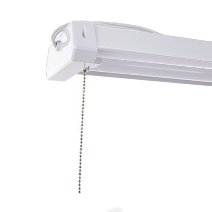 Utilitech 2592125 | 4-ft 4000 Lumens White Cool White LED Flush mount Garage Shop Light