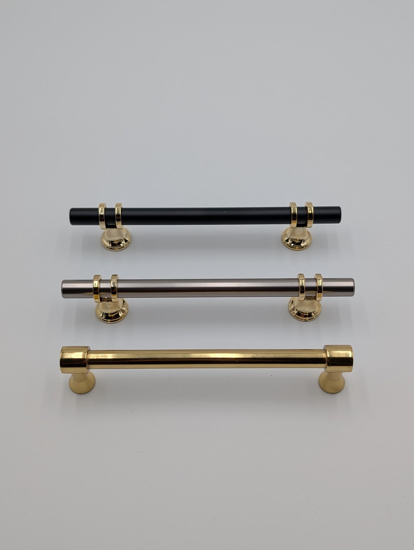 Cabinet Knobs and Pulls