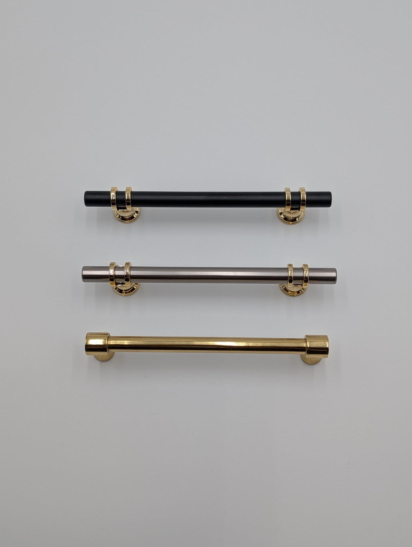 Cabinet Knobs and Pulls