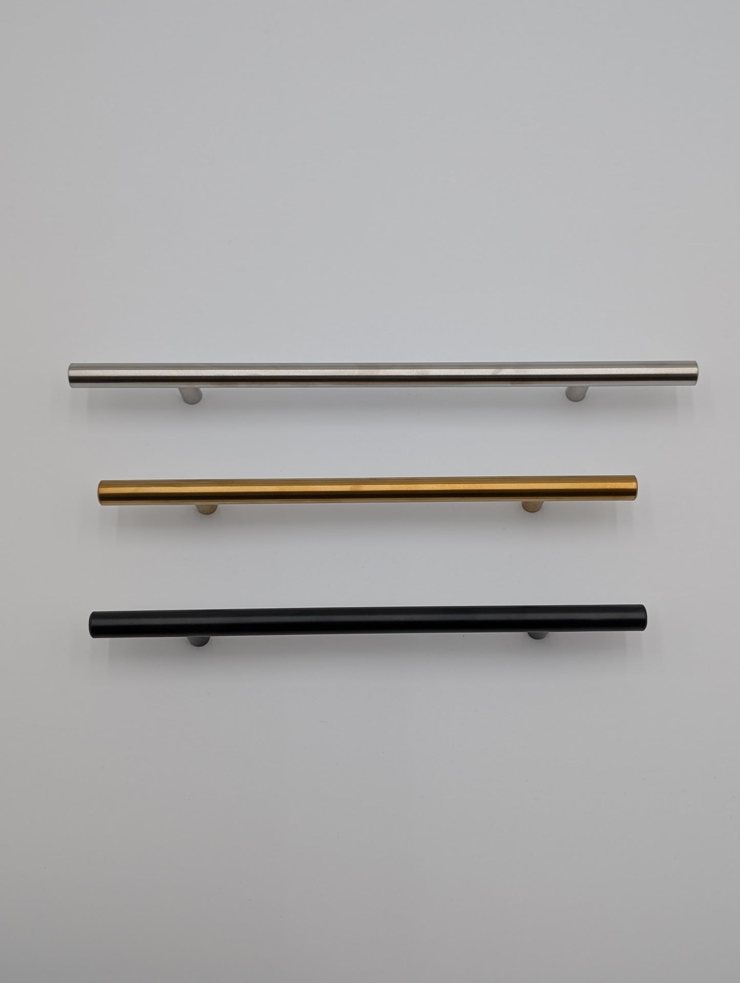 Cabinet Knobs and Pulls