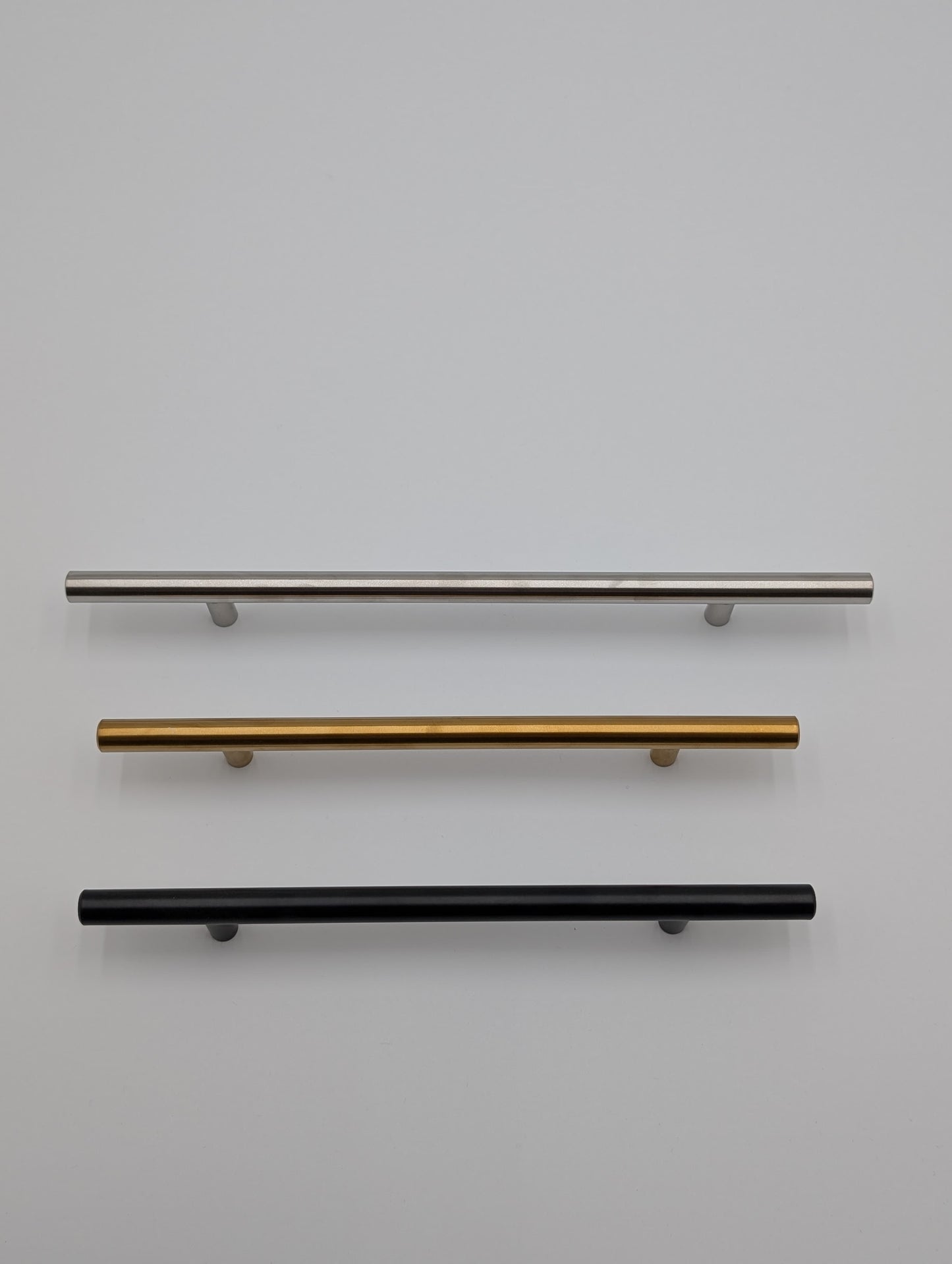 Cabinet Knobs and Pulls