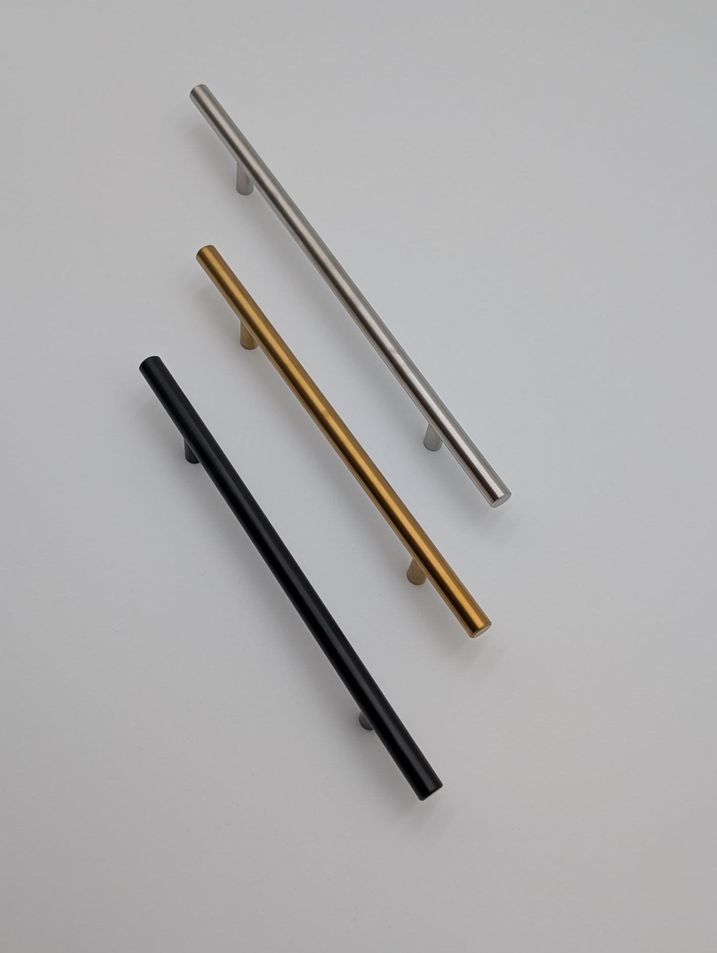 Cabinet Knobs and Pulls