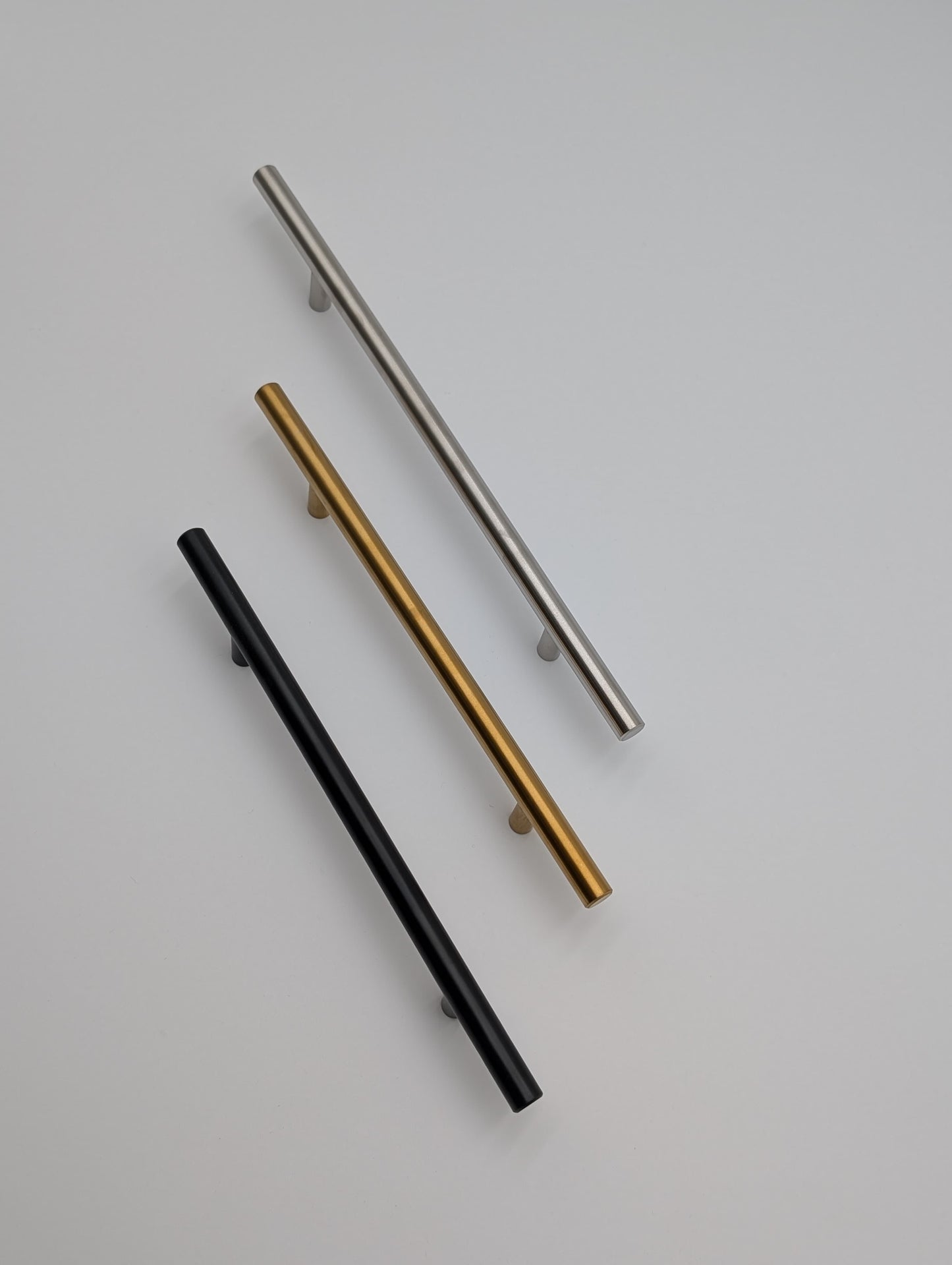 Cabinet Knobs and Pulls