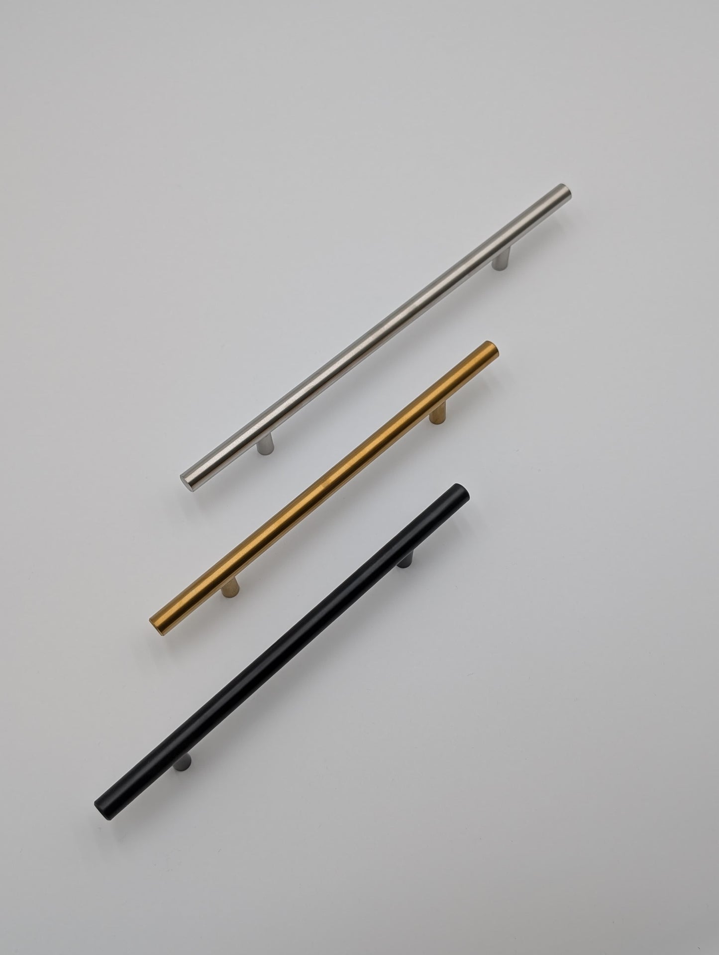 Cabinet Knobs and Pulls