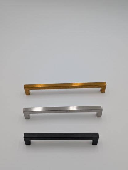 Cabinet Knobs and Pulls