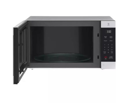 LG LMC2075ST 2.0 cu. ft. NeoChef™ Countertop Microwave with Smart Inverter and EasyClean® 551205114