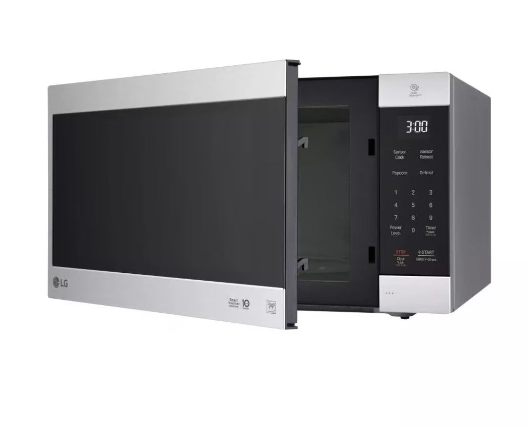 LG LMC2075ST 2.0 cu. ft. NeoChef™ Countertop Microwave with Smart Inverter and EasyClean®