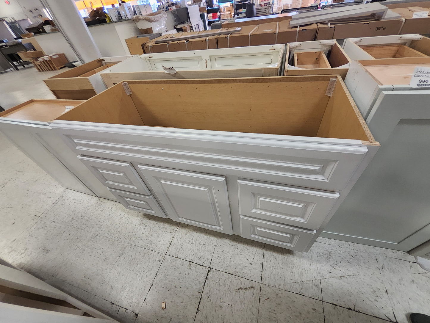 48" Kitchen base Cabinet in white 614239514