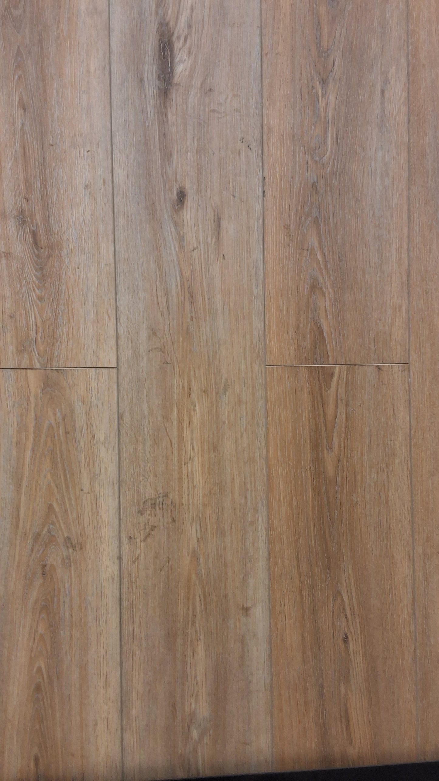 Linclon 20 mil (26.29 sft/box) LVP FLOORING