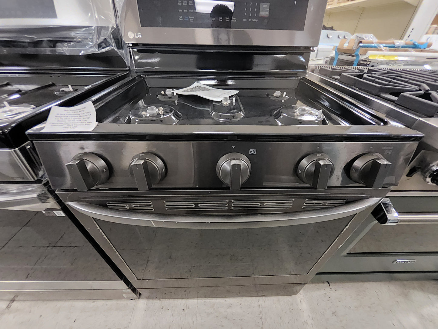 LG gas range in black stainless steel LRGL5825D 9813466